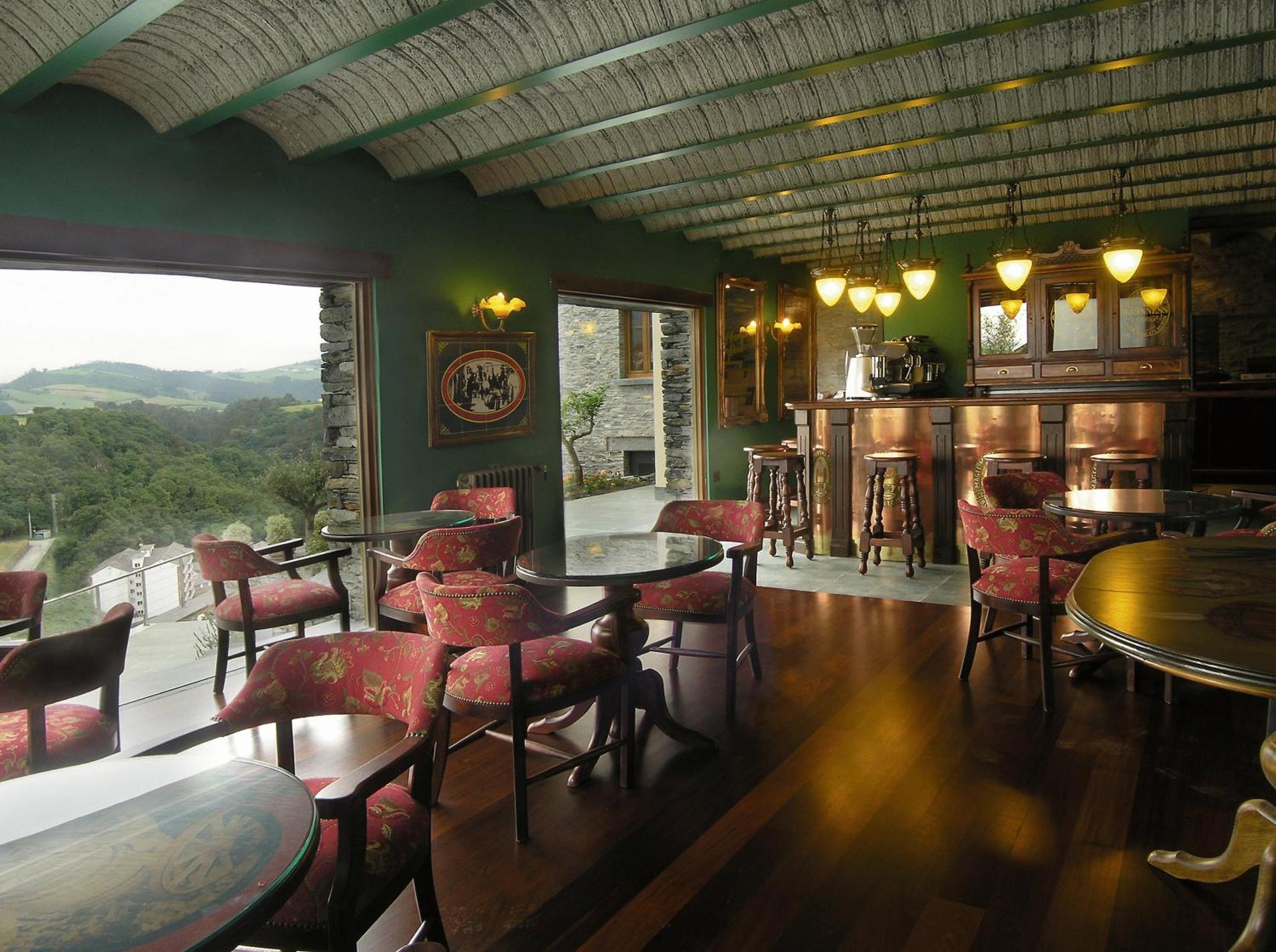 Casona El Gurugu Hotel Luarca Eksteriør billede