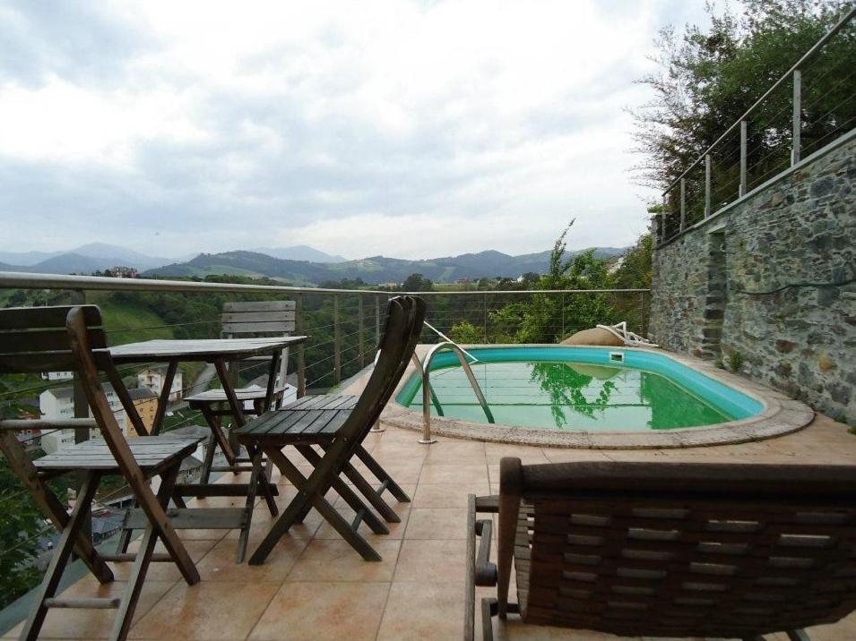 Casona El Gurugu Hotel Luarca Eksteriør billede