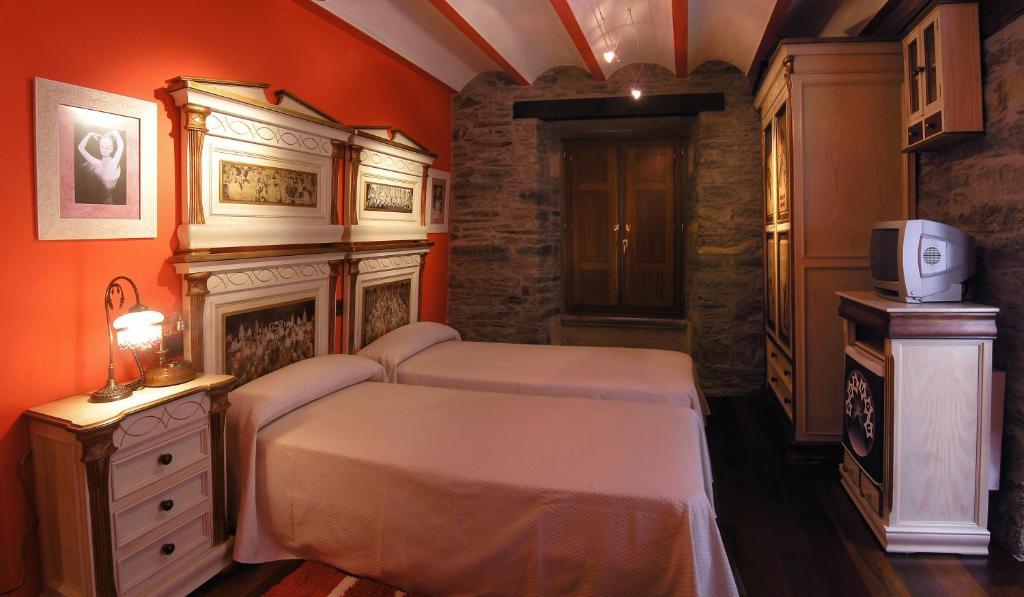 Casona El Gurugu Hotel Luarca Værelse billede